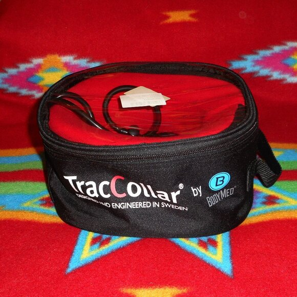 TracCollar by BodyMed Lightweight Traction Collar Adjustable: Small/Medium - Picture 2 of 6